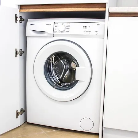 Sunwave Hideaway D25 شقة